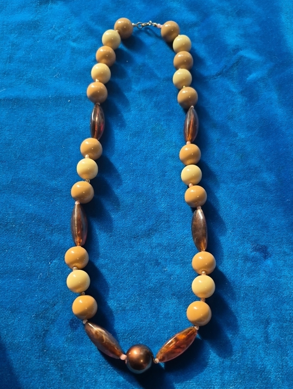 Vintage lucite Bead Necklace